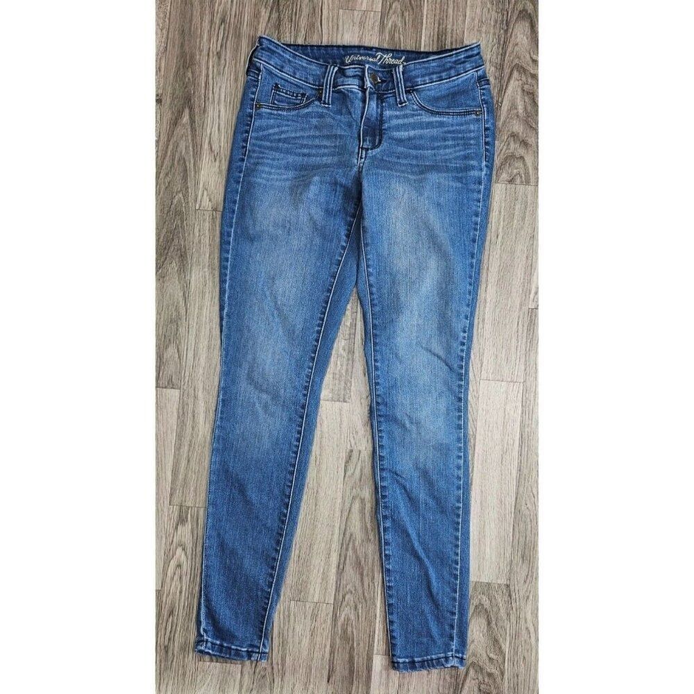 (3/$35) Universal Thread Size 2/26 Mid Rise Skinny Whiskered Blue Jeans Jeggings
